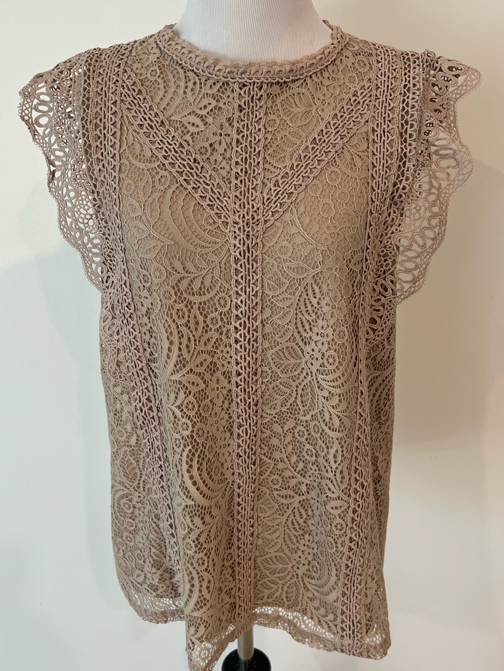 NWT Cable and Gauge Tan Lace Top Shirt Womens Sz Large